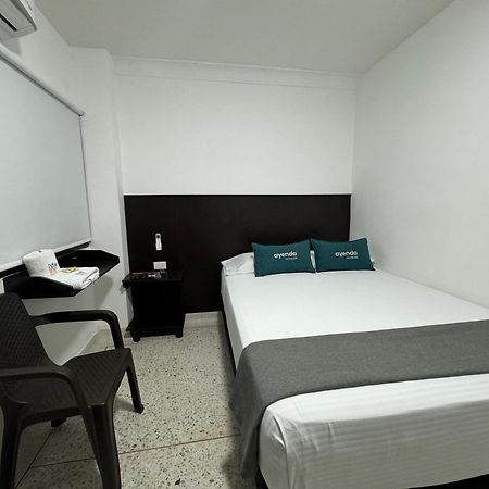 Hotel Mar Inn Кали Екстериор снимка
