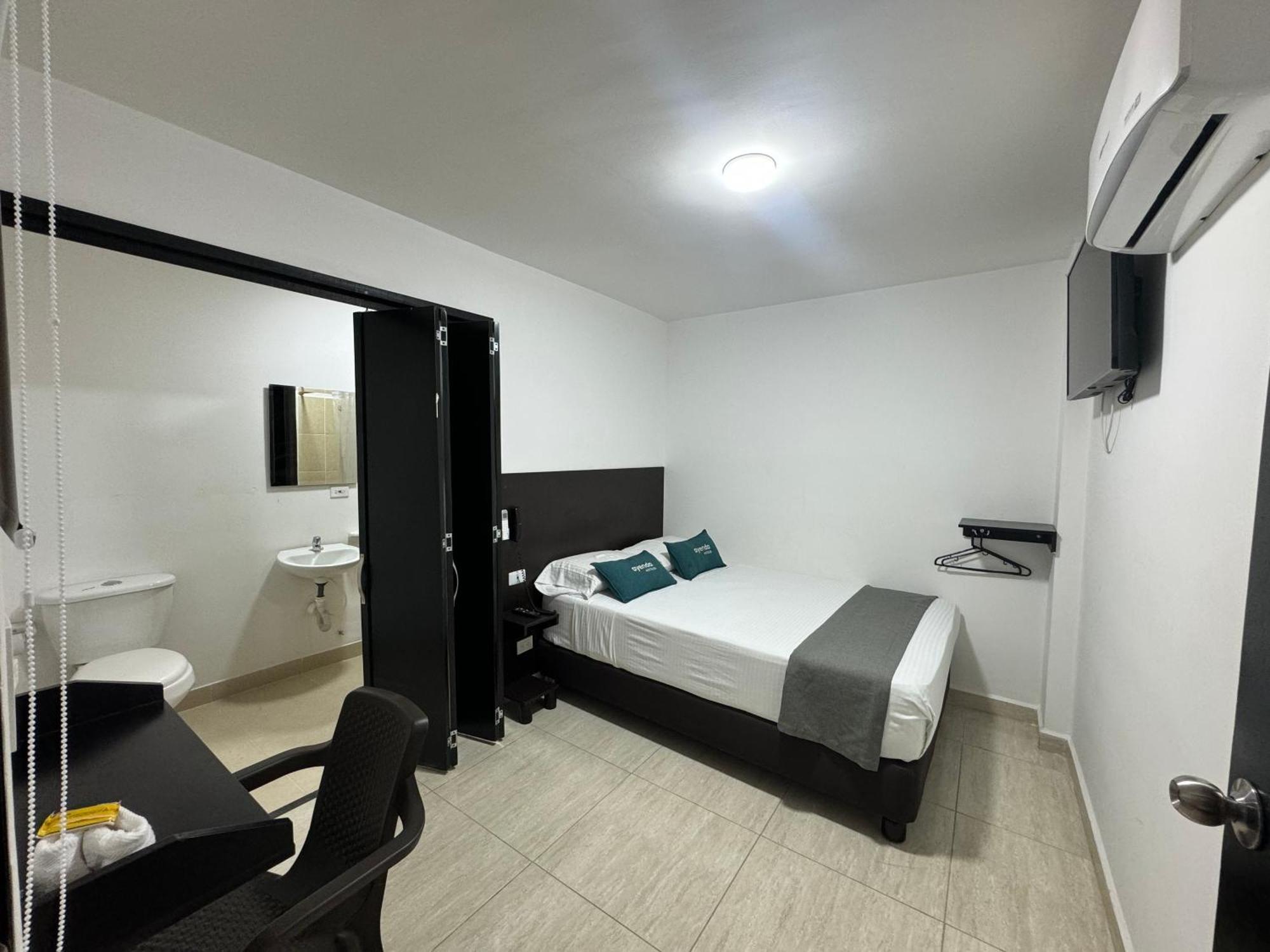 Hotel Mar Inn Кали Екстериор снимка
