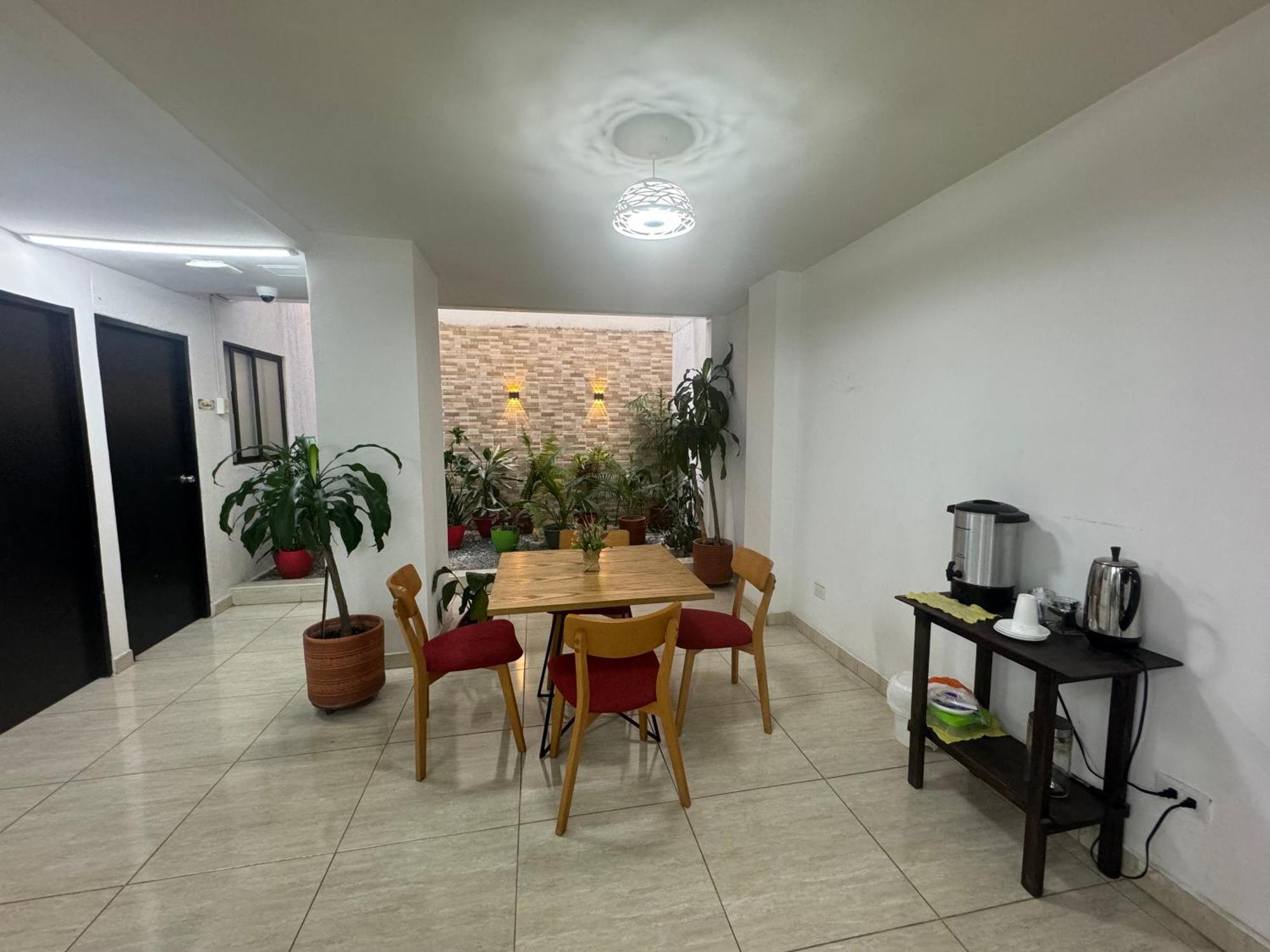 Hotel Mar Inn Кали Екстериор снимка