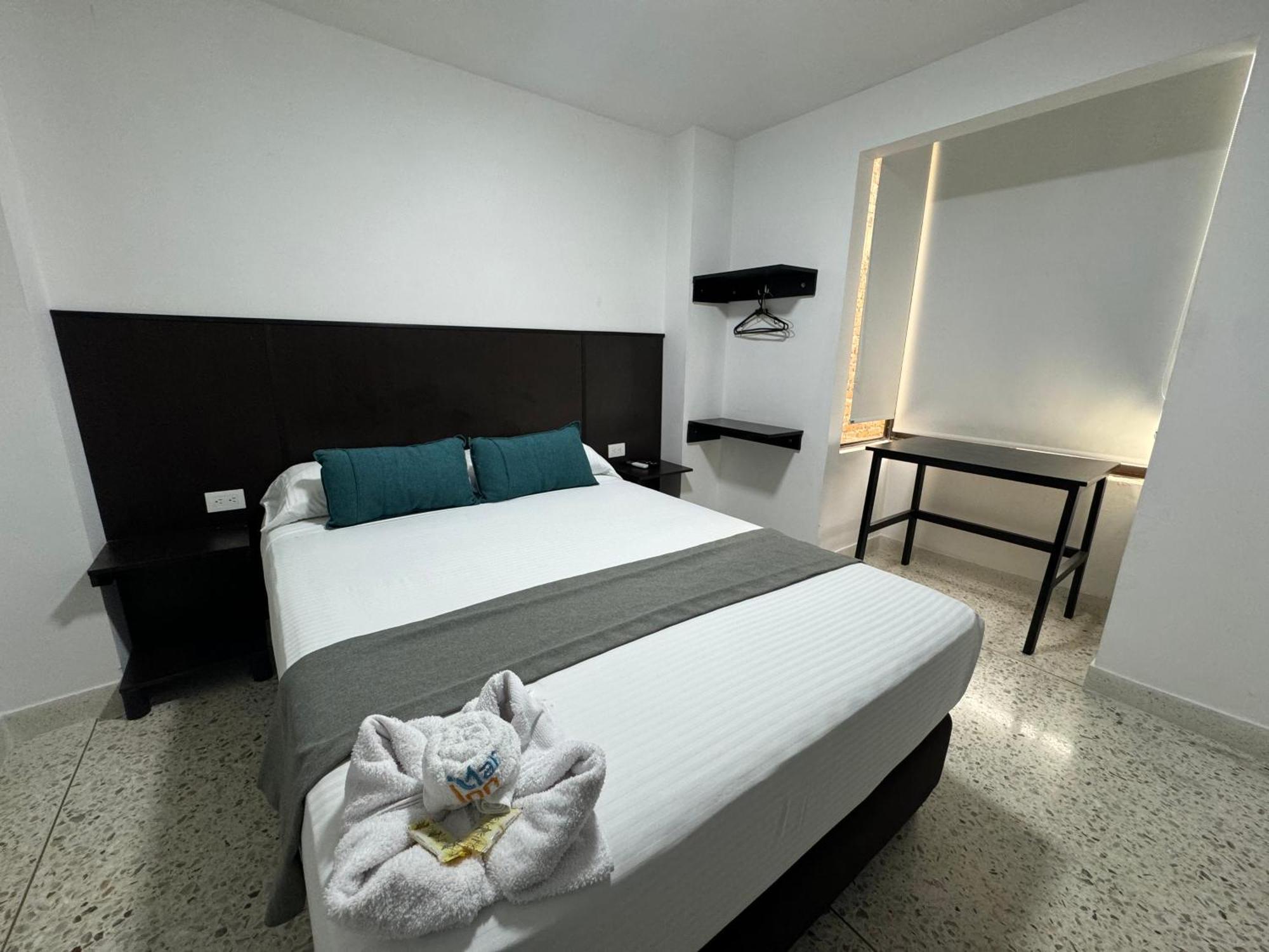 Hotel Mar Inn Кали Екстериор снимка